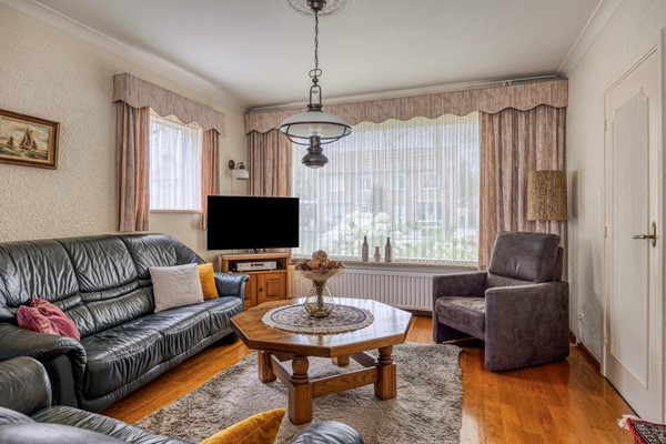 Medium property photo - Sint Barbaraweg 72, 6024 AV Budel-Dorplein